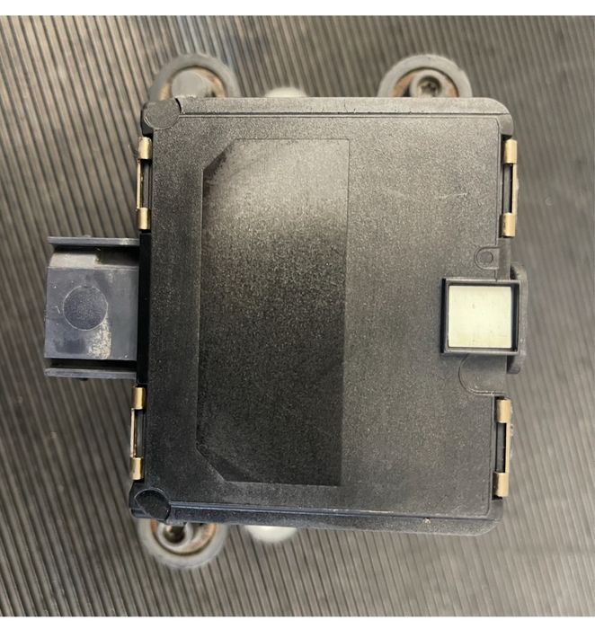 Distronic passat b8. 3Q0 907 561B