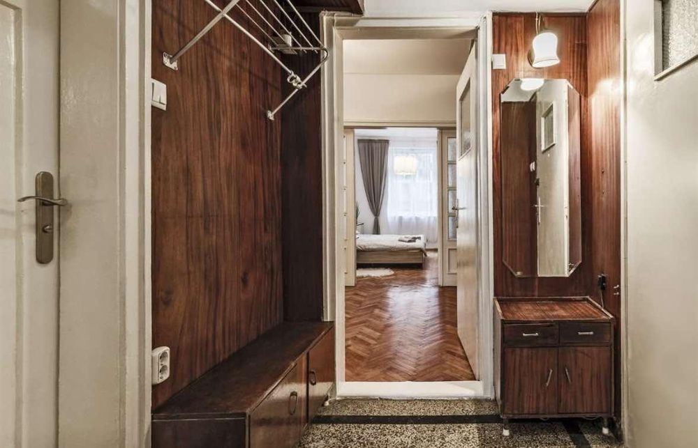 Дава се под наем Четиристаен апартамент в Варна, Център - 100 кв.м за 750 € - Снимка #13