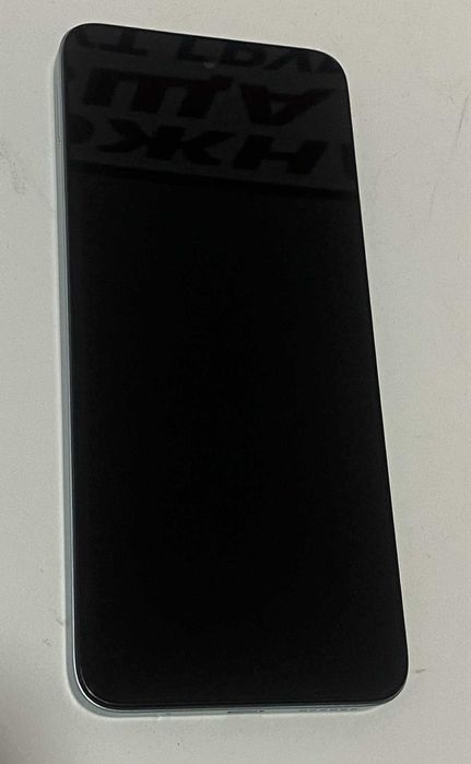 Продавам Redmi 13 128GB 6GB RAM