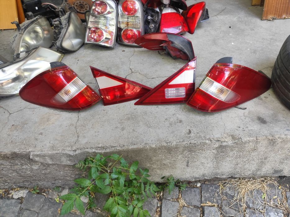 Фарове и стопове за рекистан 2000 година и нагоре