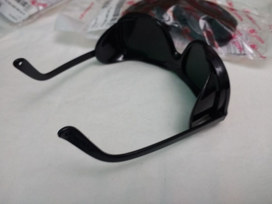 Vind ochelari de protecție pentru taiere cu Autogen și Plasmă
