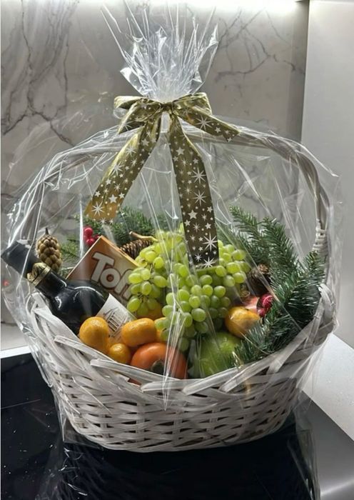 Подари Коледна кошница