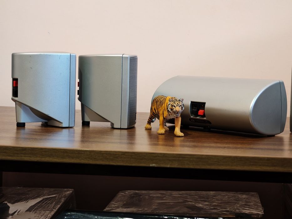 Jbl 140SAT. Boxe home cinema 5.0. Sunet curat specific Jbl. Preț fix !