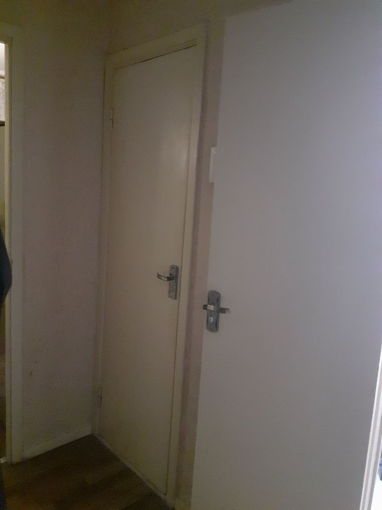 Продам двери в комнату,в ванну,в уборную,на кухню