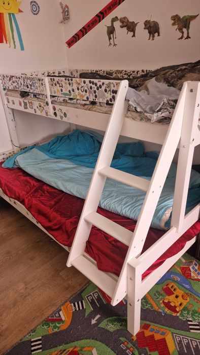 Vand pat supraetajat copiii