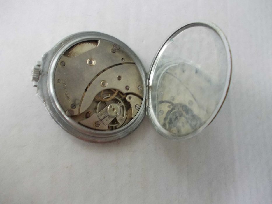 Ceas vechi de buzunar defect B