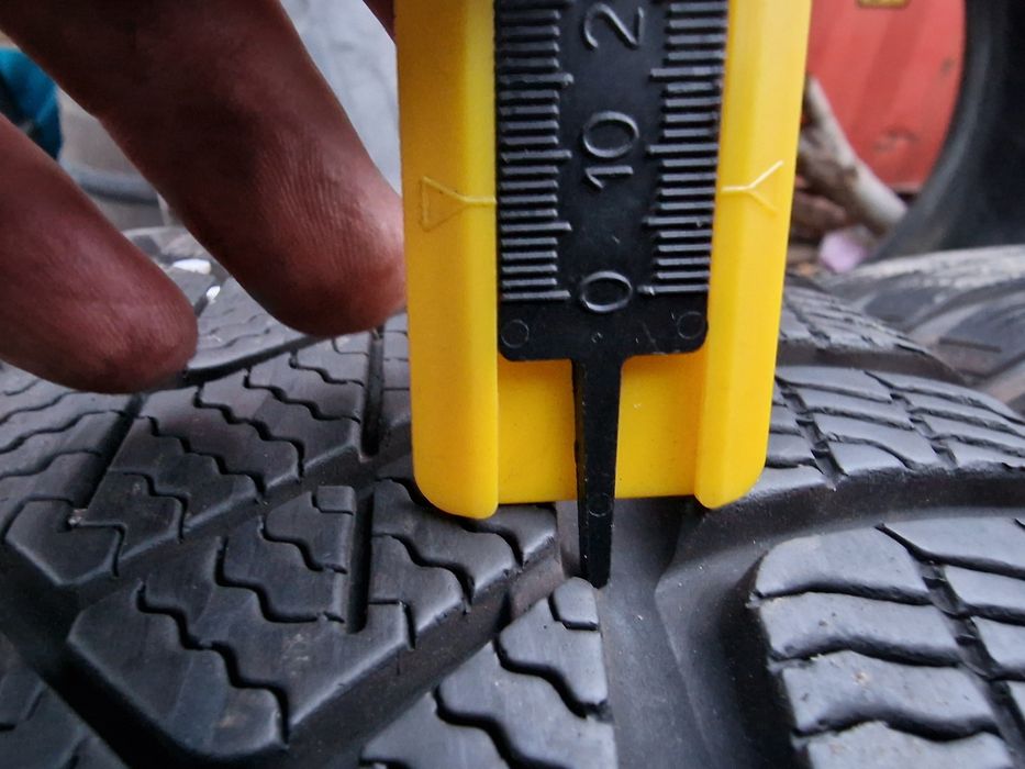 Anvelope 225/45R19 marca Pirelli, DOT 2020,7 mm