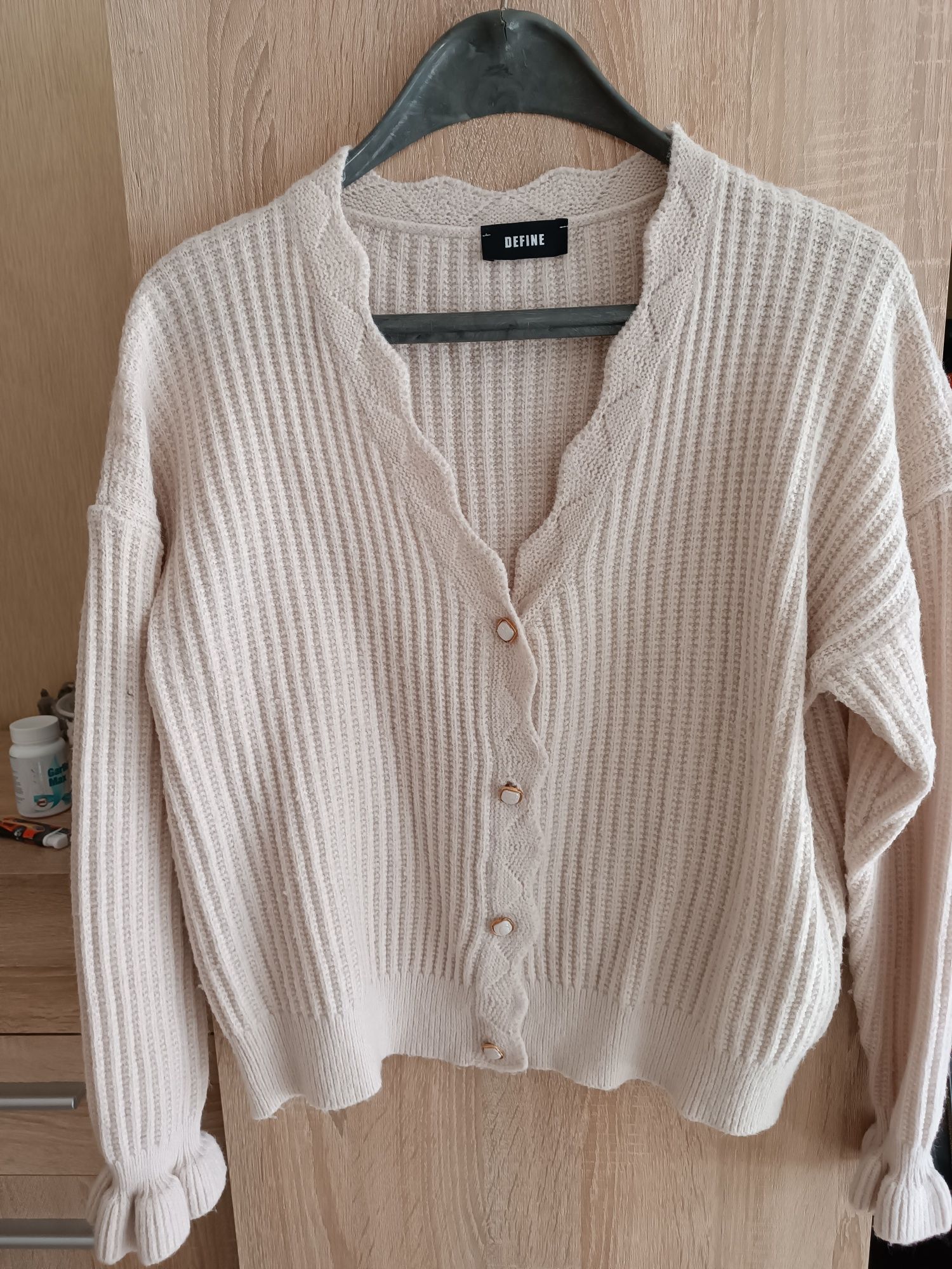 Дамски жилетки ZARA,BENETTON, Miss Sixti
