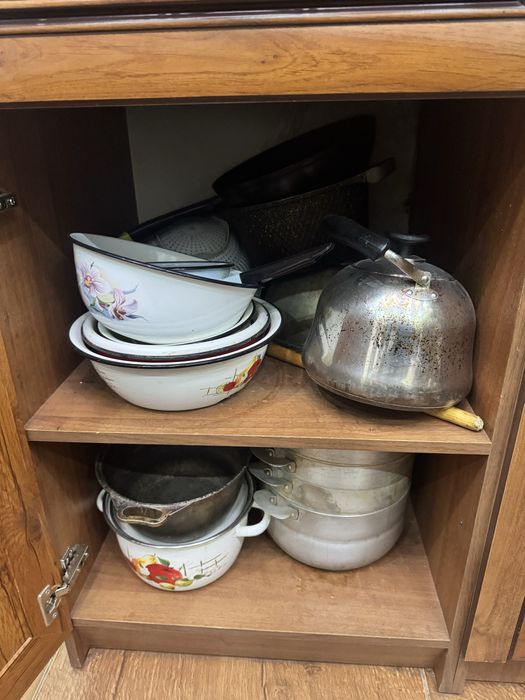 Посуда кухонная.