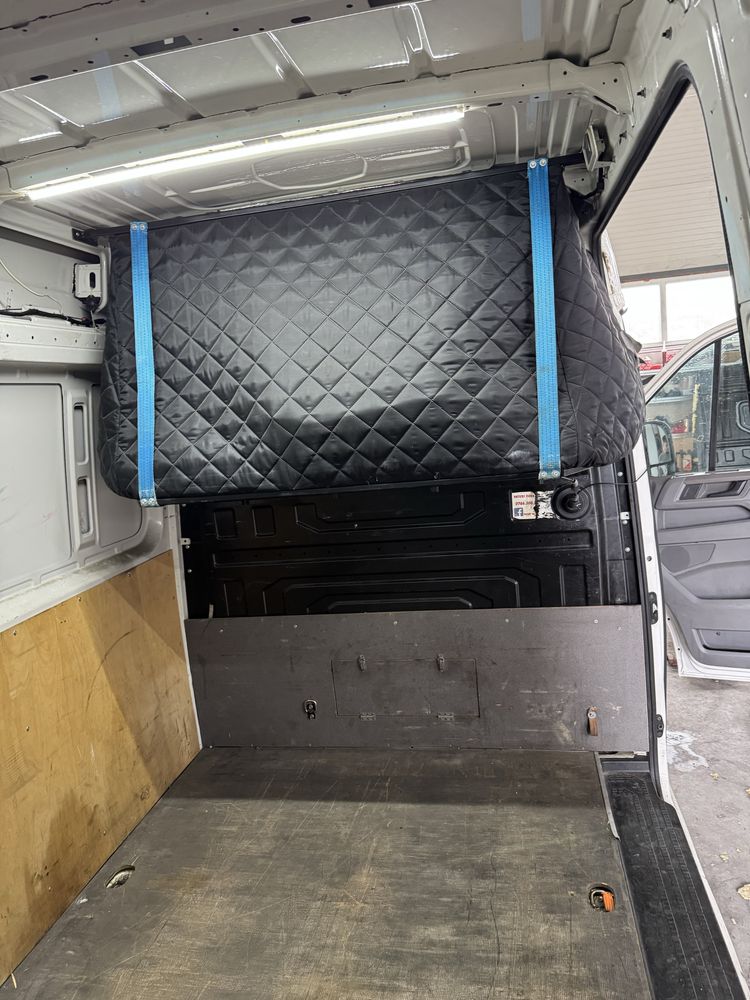 Pat de dormit + panou despartitor vw crafter sau MAN +2017