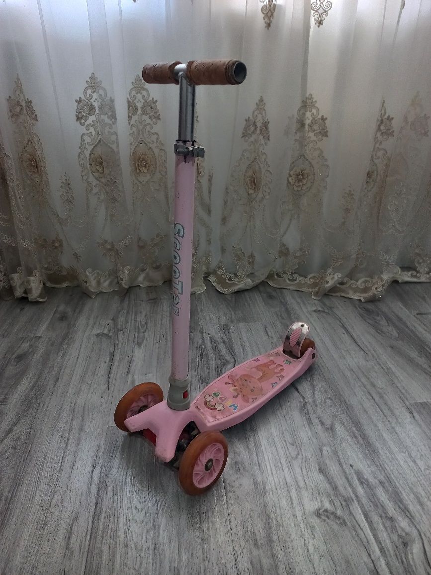 Продам два самоката