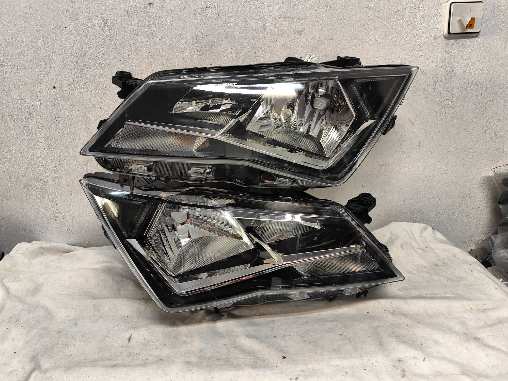 Оригинални фарове Сеат Атека  Seat Ateca Led
