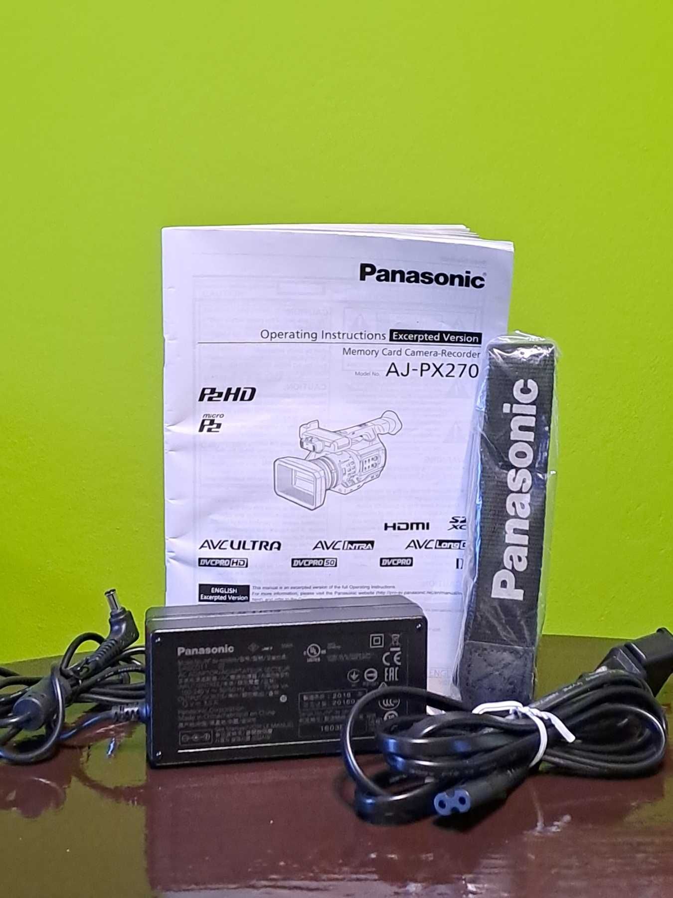 Продавам видеокамера Panasonic AJ-PX270