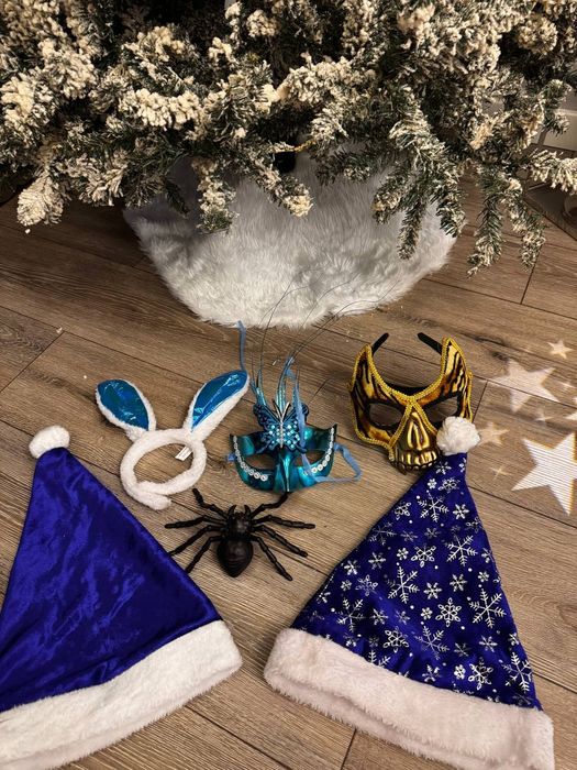 Маска праздничная