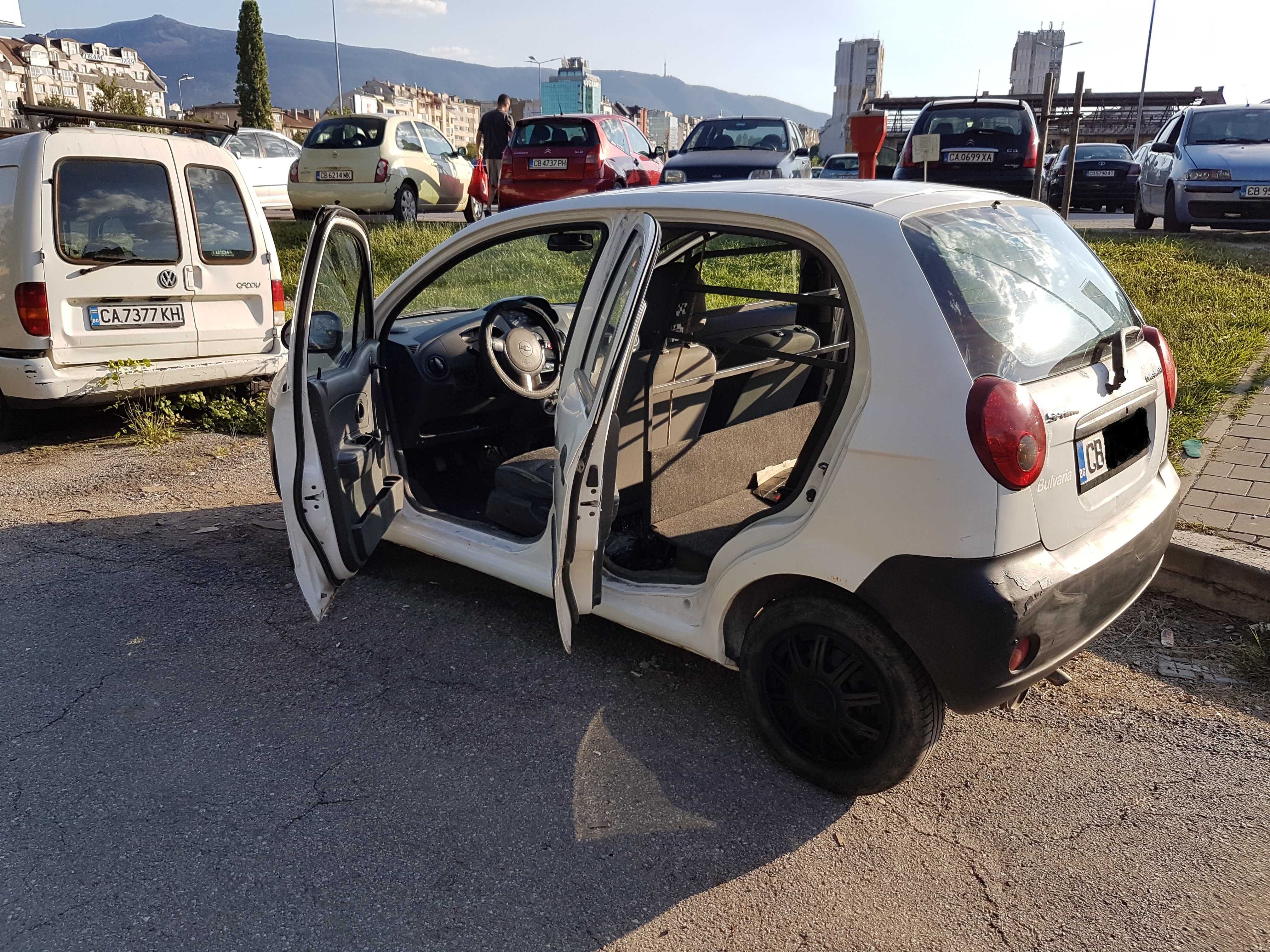 Лек автомобил Chevrolet Spark 0.8i  (52 Hp)