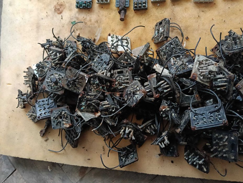 Електронна скрап