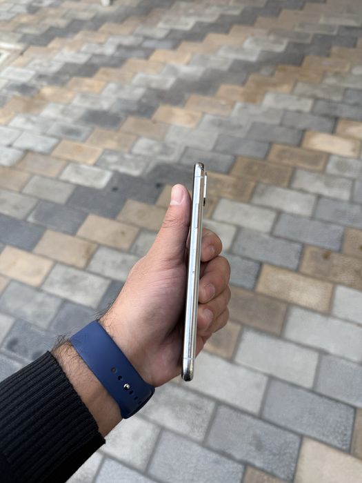 Iphone x ayfon x 64gb LL/A holati ideal sotiladi aybi yo face ishlidi