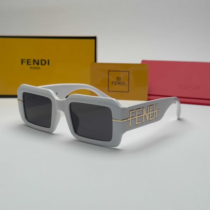 Слънчеви очила Fendi Bold Square Big Logo нови черно и бяло UV400 CE