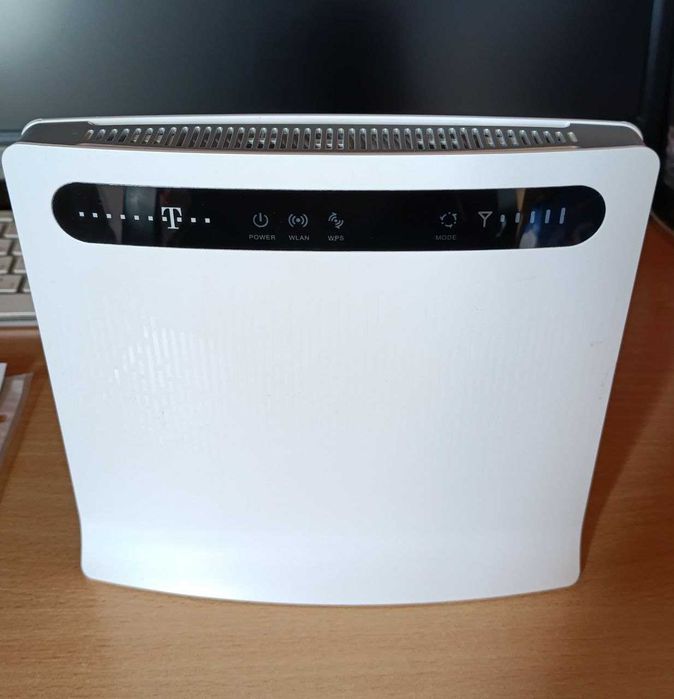 4G Wi-Fi роутер Huawei в комплекте с 4G LTE уличной антенной