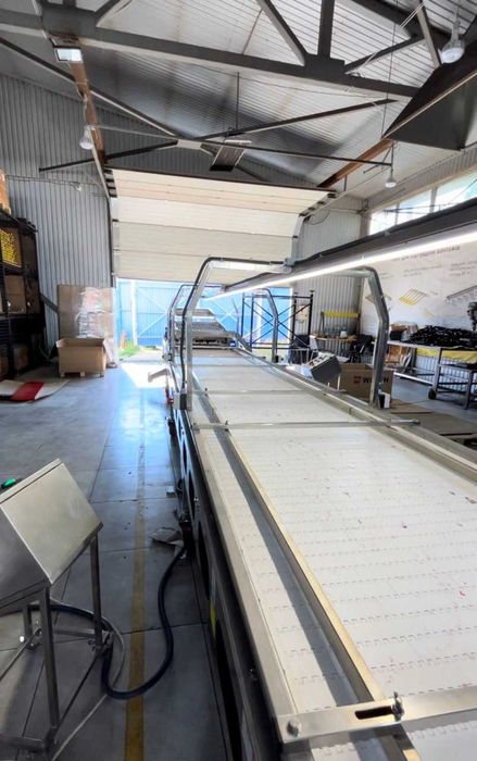 Transportor inox 4m cu bandă modulară – Masă de inspecție