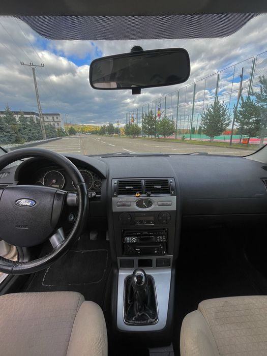 Vând sau schimb Ford mondeo 2.0tdci