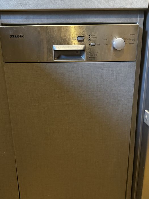 Съдомиална Miele 45 см за пълно вграждане