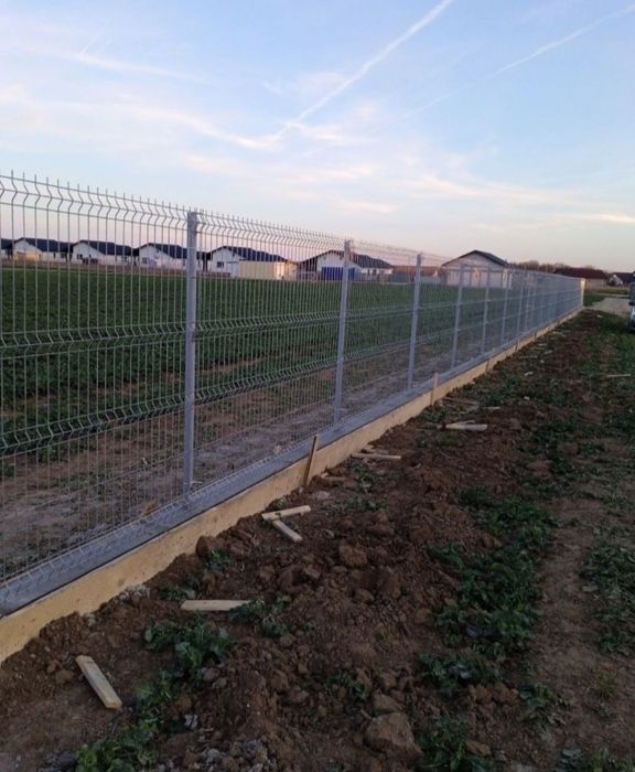 Executam garduri și porți orice model