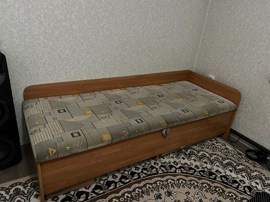 Продам кровать б/у