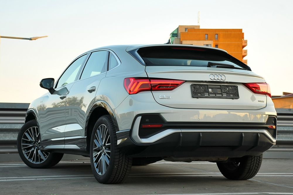 Audi  Q3 Sportback S-Line