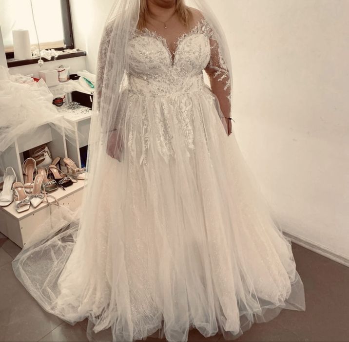 Rochie de mireasa plus size!