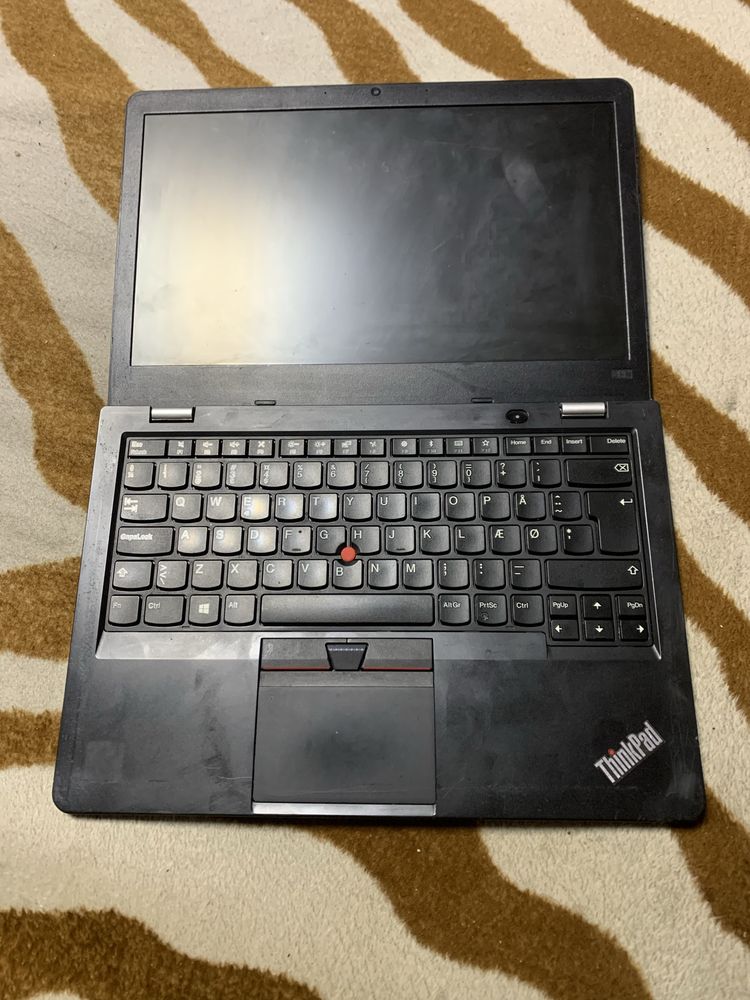 Laptop Lenovo 13  intel 3865u,4gb ddr4,intel hd 620 ssd128gb