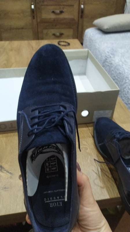 Нови мъжки обувки