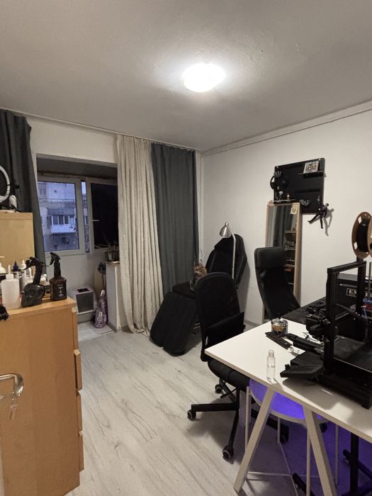 Apartament cu 4 camere – Zona Auchan Vitan / Bobocica