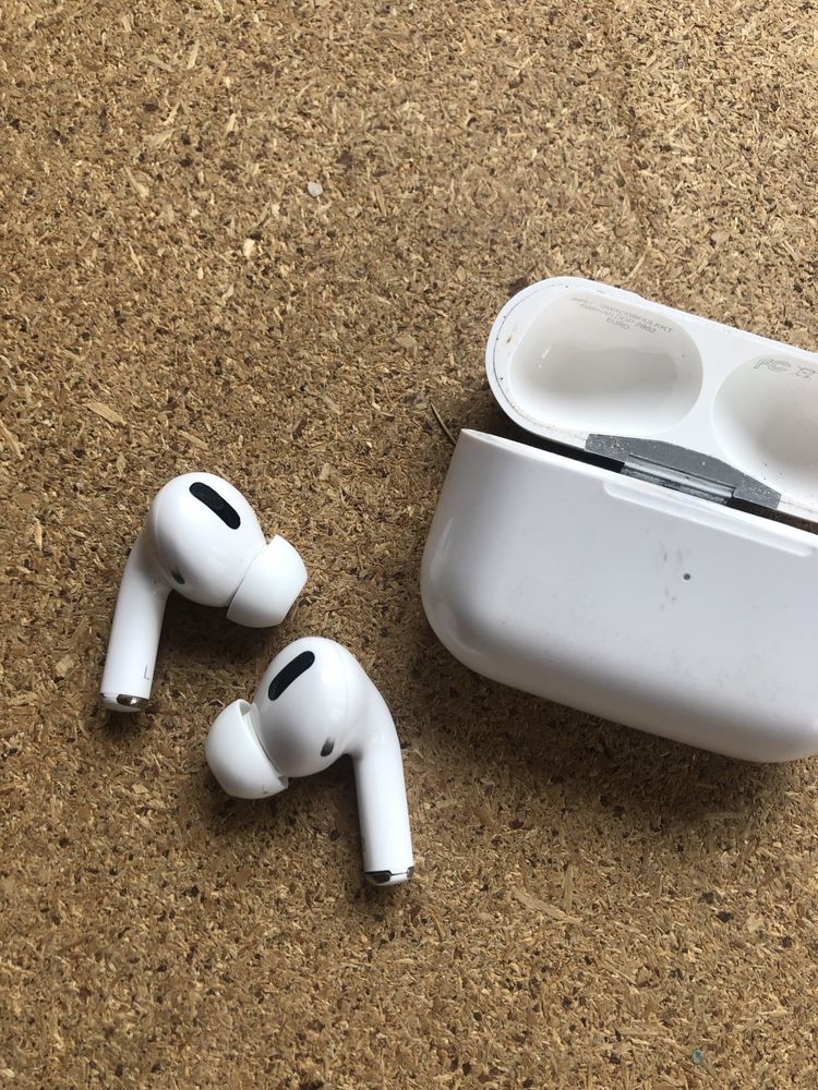 Air pods pro naushnik