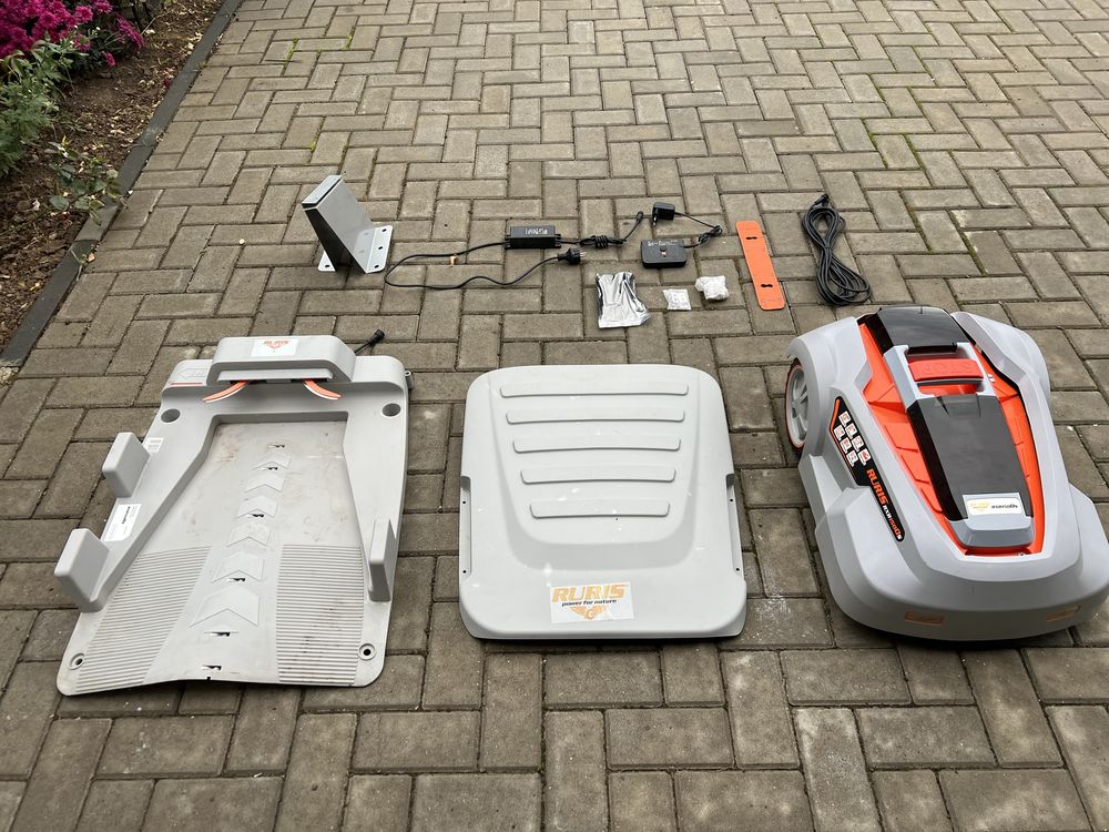 Robot gazon RURIS RXR1500s