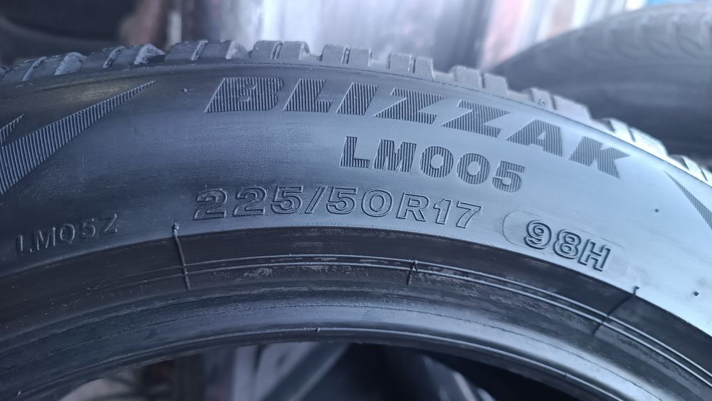 225/50/17 Bridgestone
