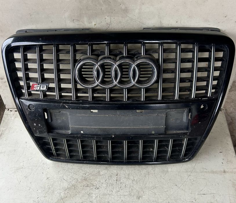 Решетка за ауди а8 с8 д3 /reshetka za audi a8 s8 d3
