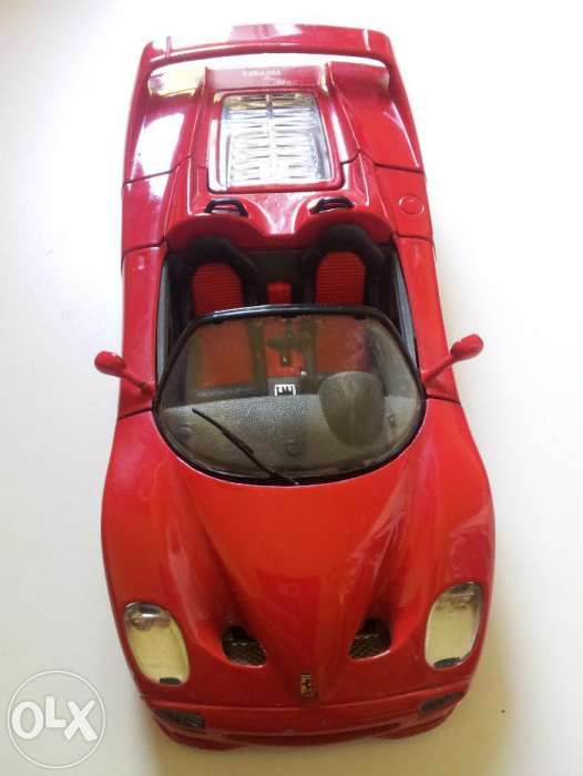Macheta Ferrari F50 (1995) Burago 1/24