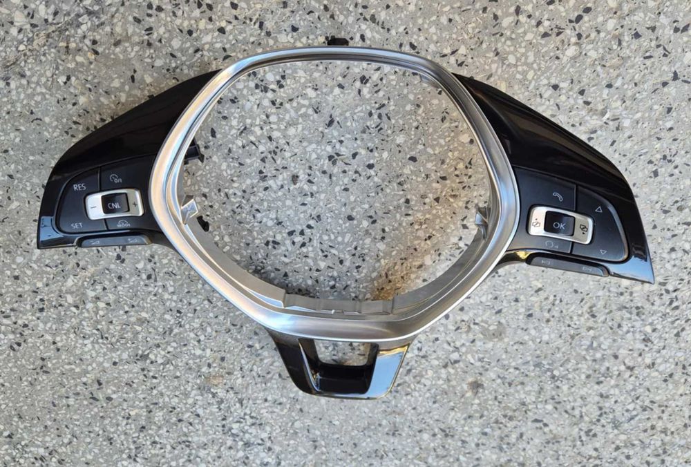 Мулти волан, лайсна , панел с бутони за VW GOLF7 Polo Passat Caddy ..