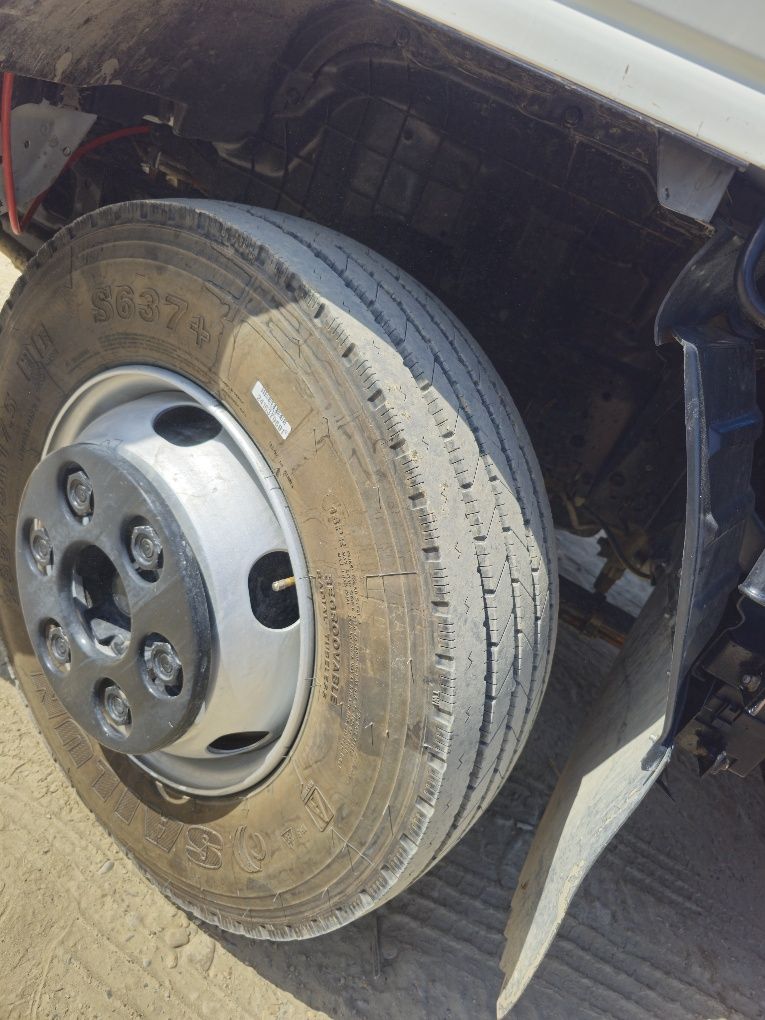 Isuzu samasval sotiladi yili 2009 radnoy 78 ming yurgani