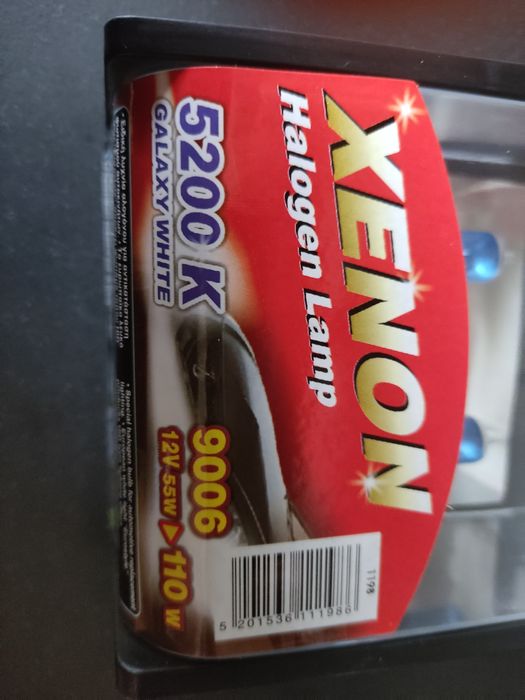 Xenon Halogen Lamp 5200K - Galaxy white 9006 HB4 P22D