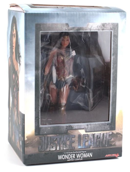 Figurina Wonder Woman cu suport magnetic, 18 cm, articulatii mobile