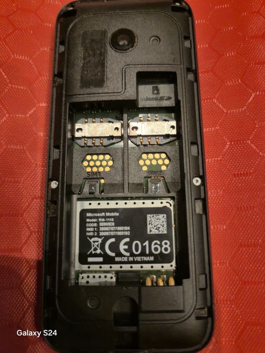 Telefon Nokia si Myria