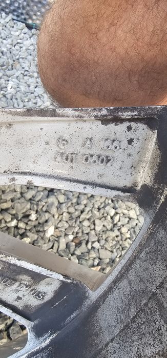 Vând set jante r18 Mercedes