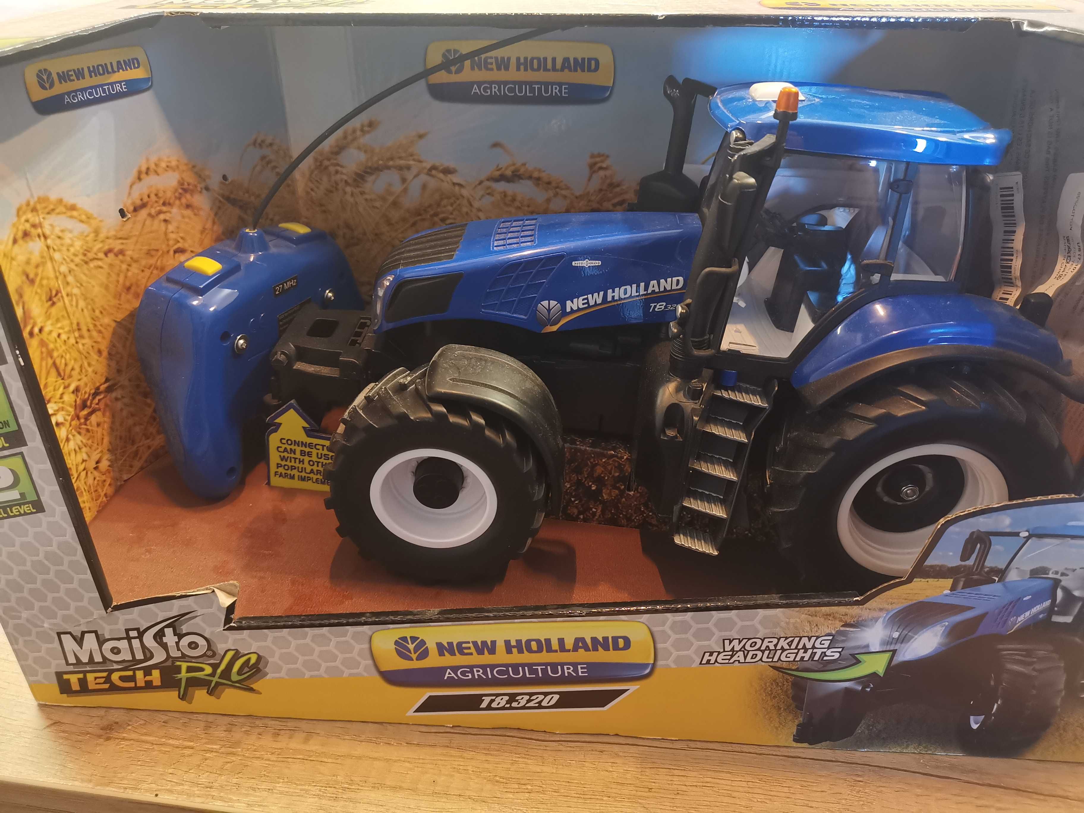 Tractor Maisto Tech RC New Holland T8.320 (albastru/negru 1:16)