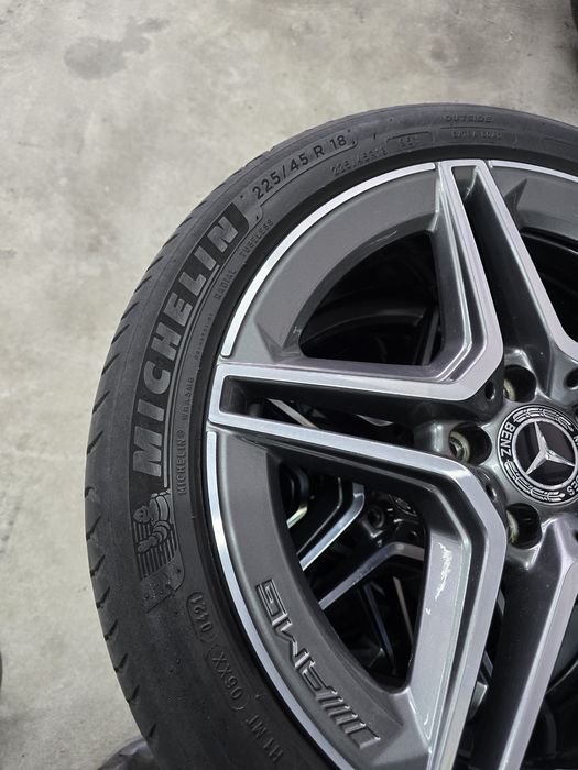 4 Броя Гуми 2х225/45/18, 2x245/40/18 Michelin СПОРТ ПАКЕТ