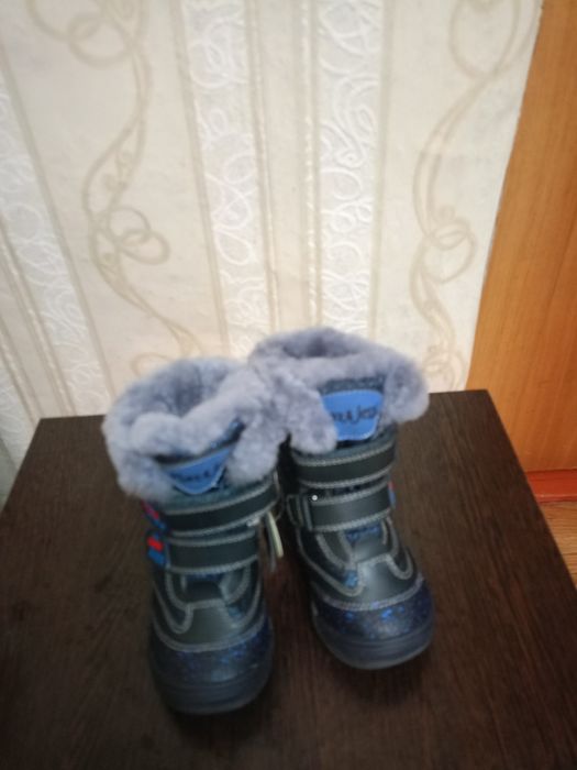 Детские новые ботинки