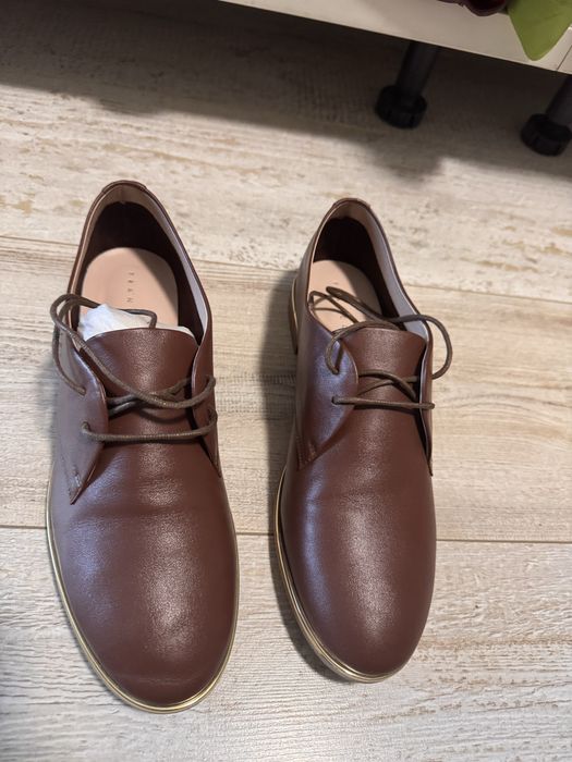 Продам туфли классические