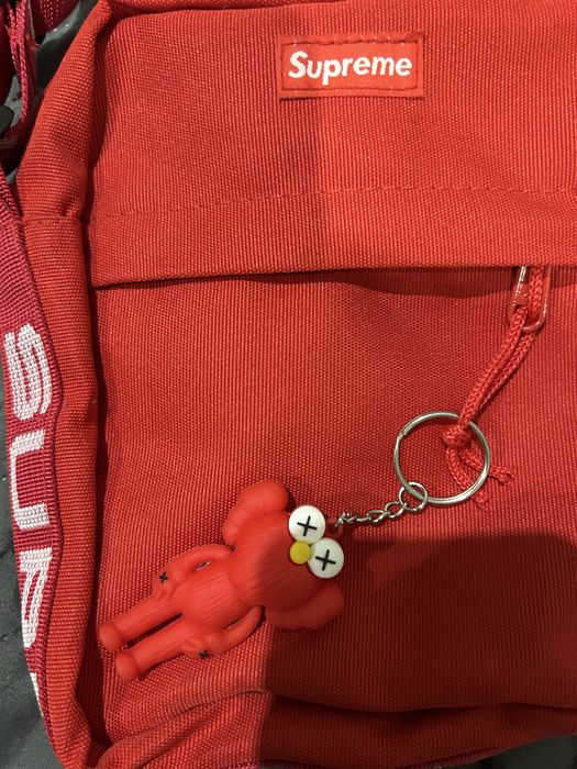 Чанта supeme+ключодържател Kaws
