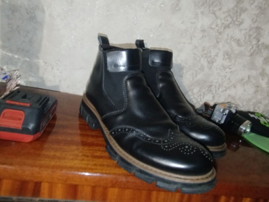 Мужские сапоги кожаные лакированные